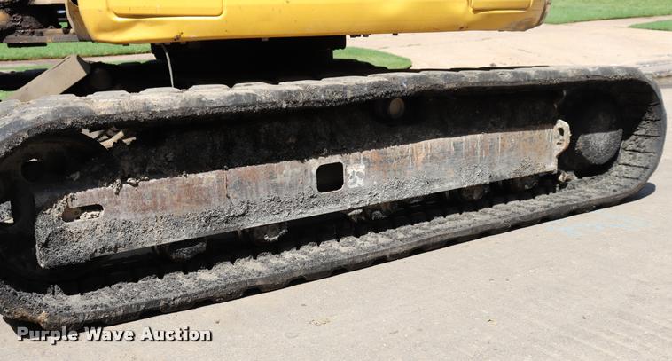 image for item DQ9439 2004 Komatsu PC78MR-6 mini excavator