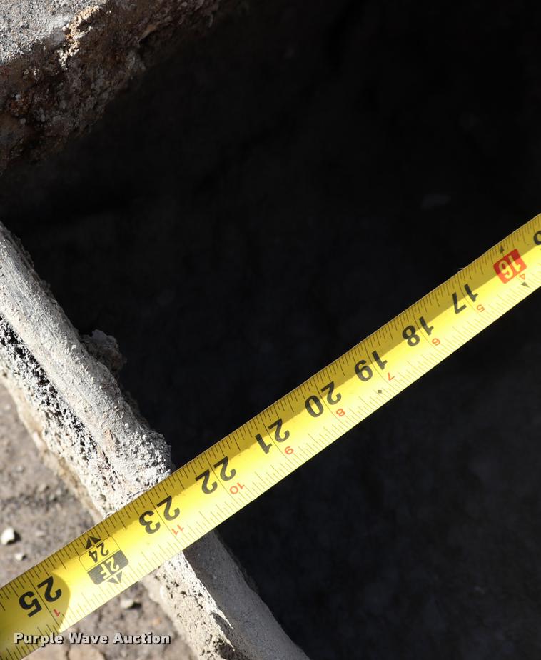 image for item DQ9439 2004 Komatsu PC78MR-6 mini excavator