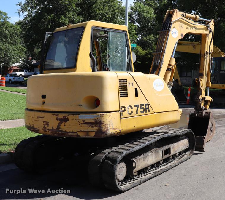 image for item DQ9440 2001 Komatsu PC75 mini excavator