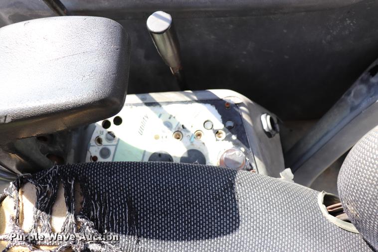 image for item DQ9440 2001 Komatsu PC75 mini excavator