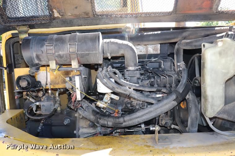 image for item DQ9440 2001 Komatsu PC75 mini excavator