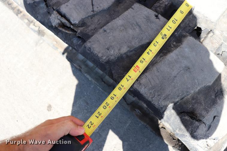 image for item DQ9440 2001 Komatsu PC75 mini excavator