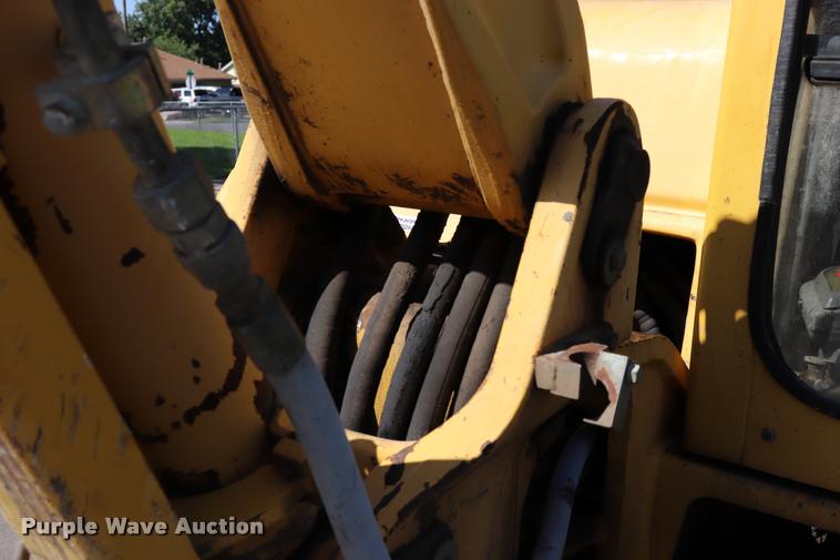 image for item DQ9440 2001 Komatsu PC75 mini excavator