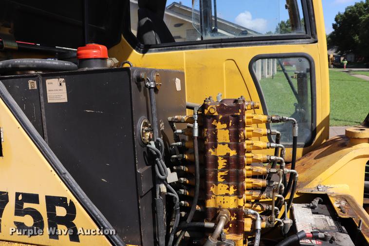 image for item DQ9440 2001 Komatsu PC75 mini excavator