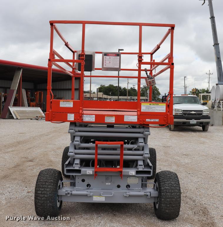 image for item DQ9454 Sky Jack 6826 scissor lift