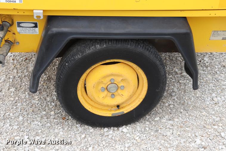 image for item DQ9458 1994 Atlas Copco XAS45 air compressor