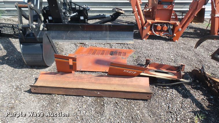image for item DR9414 Ditch Witch 410SX vibratory plow