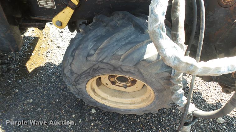 image for item DR9415 1995 Ditch Witch 410SX vibratory plow