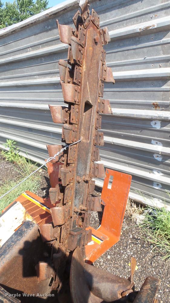 image for item DR9416 Ditch Witch 410SX vibratory plow