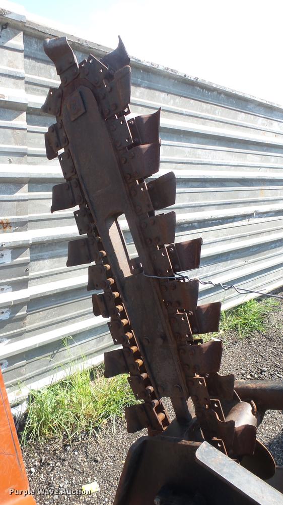 image for item DR9416 Ditch Witch 410SX vibratory plow