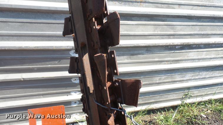 image for item DR9416 Ditch Witch 410SX vibratory plow