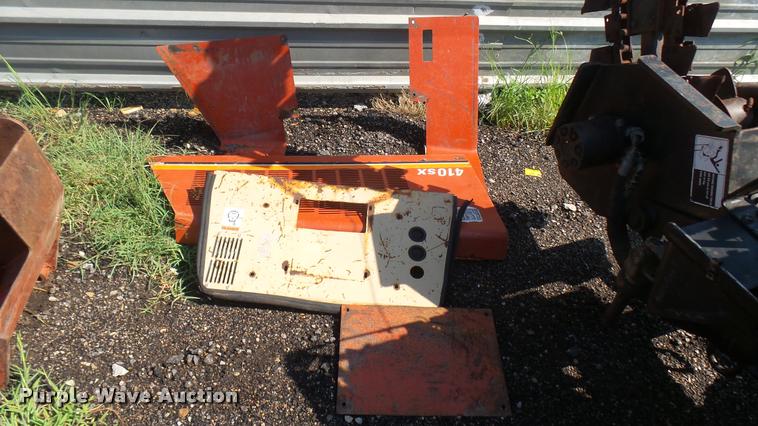 image for item DR9416 Ditch Witch 410SX vibratory plow