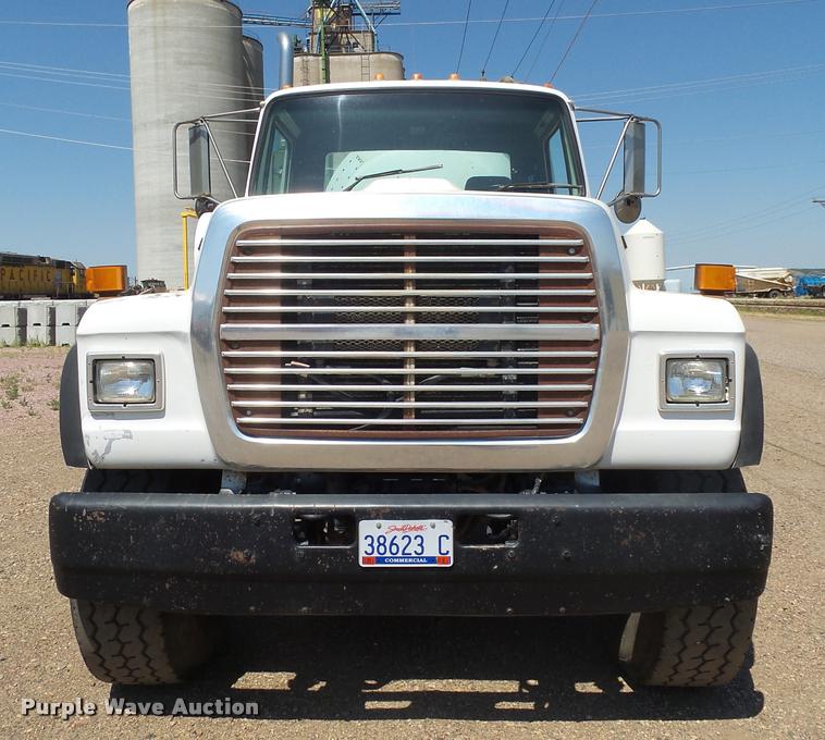 image for item J5441 1995 Ford LT9000 ready mix truck