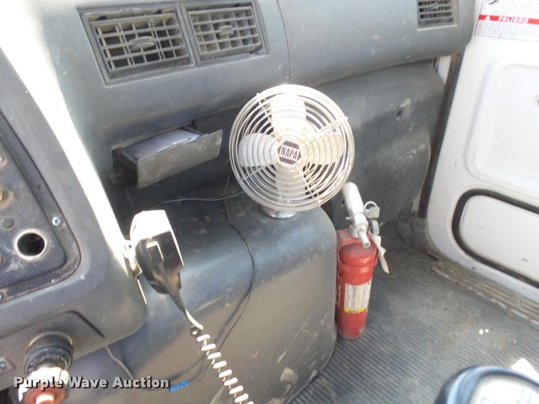 image for item J5441 1995 Ford LT9000 ready mix truck