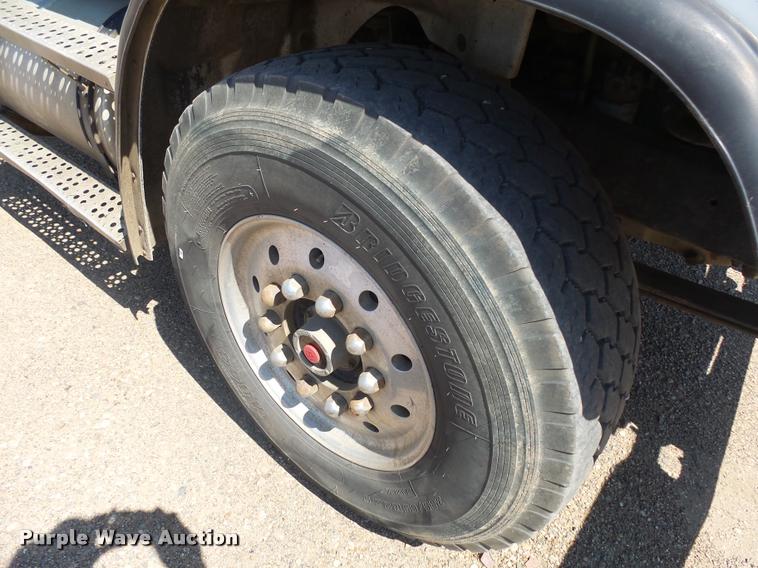 image for item J5442 1989 Freightliner FLC11264T/ST crane truck