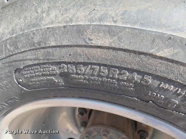 image for item J5442 1989 Freightliner FLC11264T/ST crane truck