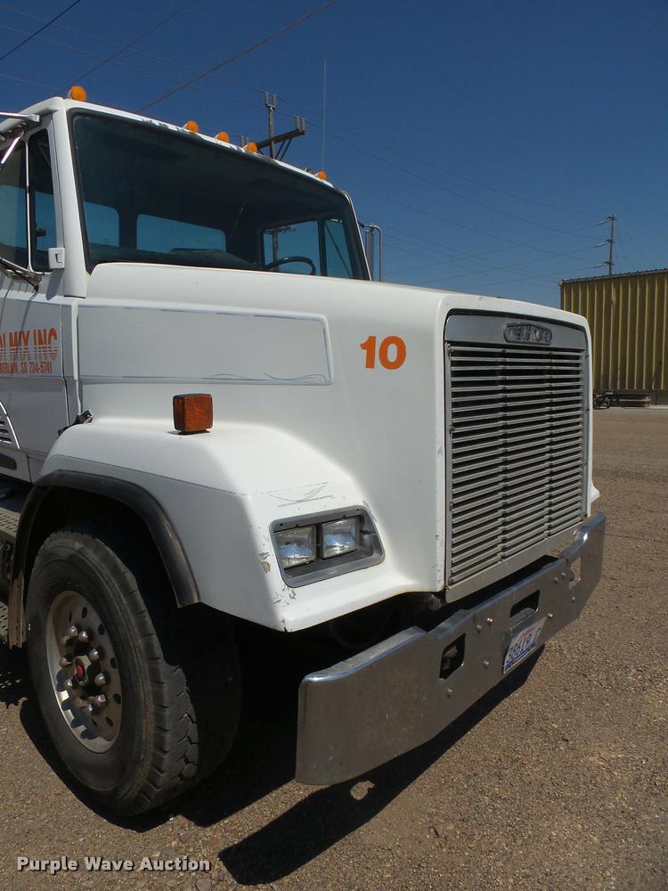 image for item J5442 1989 Freightliner FLC11264T/ST crane truck