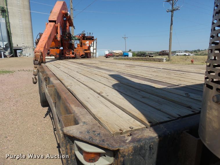 image for item J5442 1989 Freightliner FLC11264T/ST crane truck