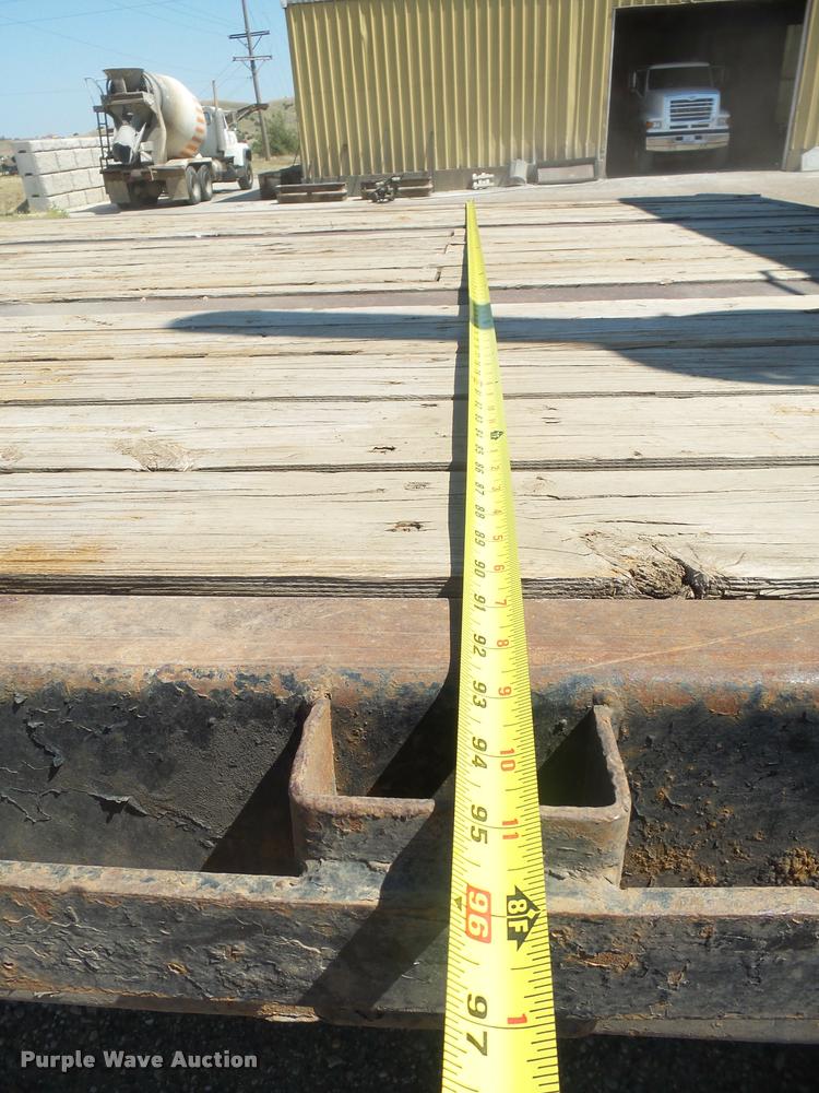 image for item J5442 1989 Freightliner FLC11264T/ST crane truck