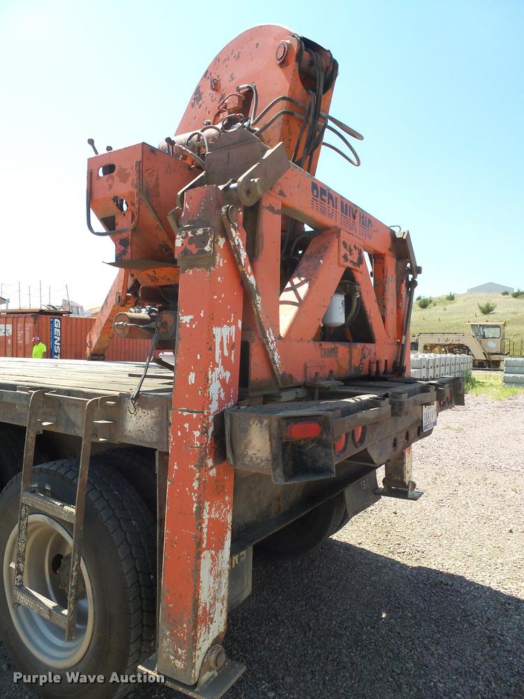 image for item J5442 1989 Freightliner FLC11264T/ST crane truck