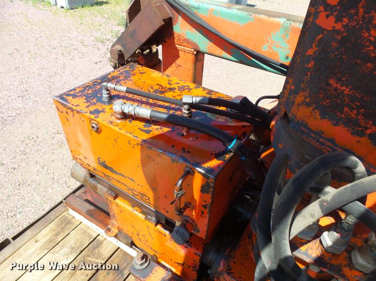 image for item J5442 1989 Freightliner FLC11264T/ST crane truck