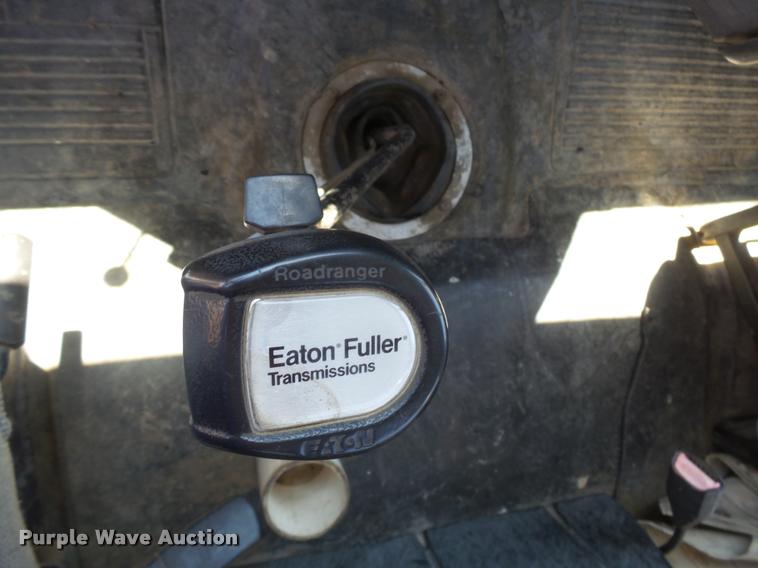 image for item J5442 1989 Freightliner FLC11264T/ST crane truck