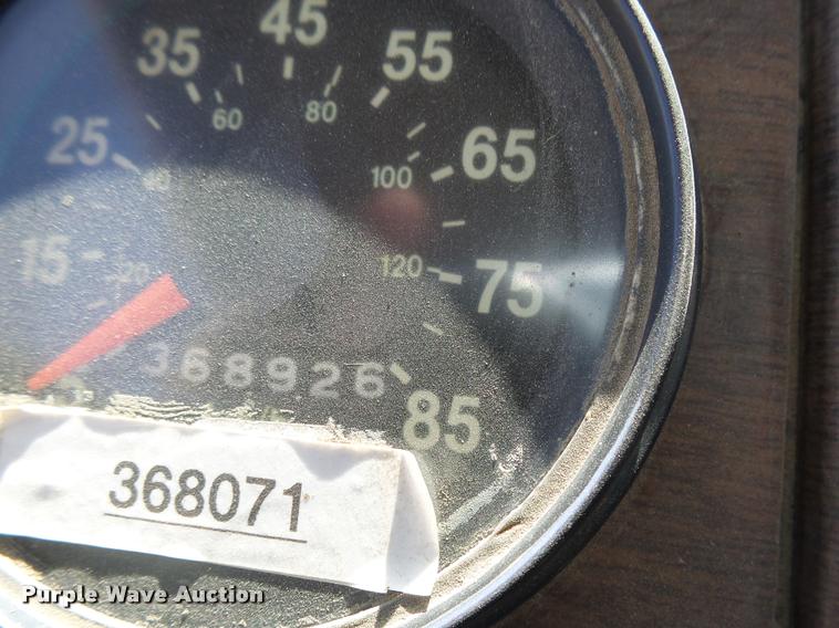 image for item J5442 1989 Freightliner FLC11264T/ST crane truck