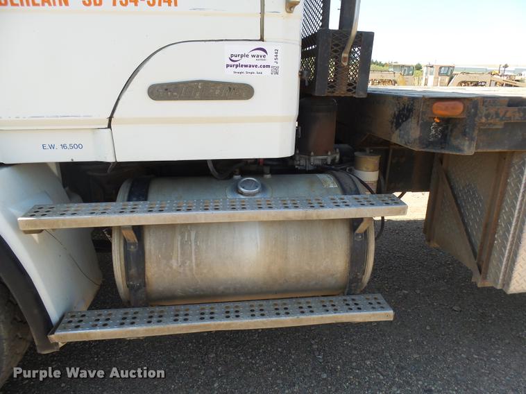 image for item J5442 1989 Freightliner FLC11264T/ST crane truck