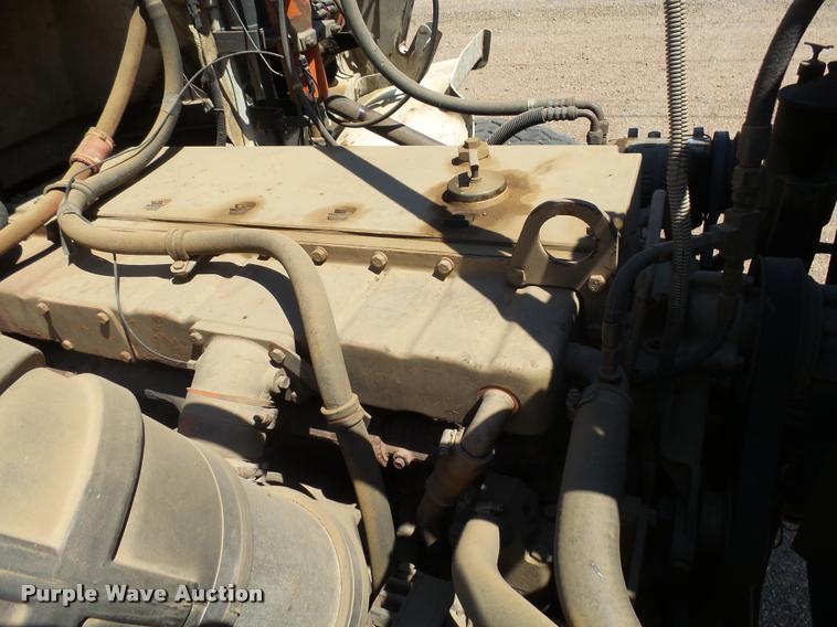 image for item J5442 1989 Freightliner FLC11264T/ST crane truck