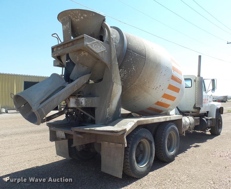 image for item J5443 1989 Ford LT8000 ready mix truck