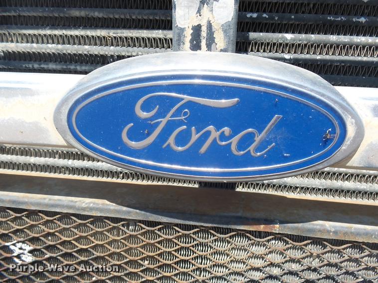 image for item J5443 1989 Ford LT8000 ready mix truck