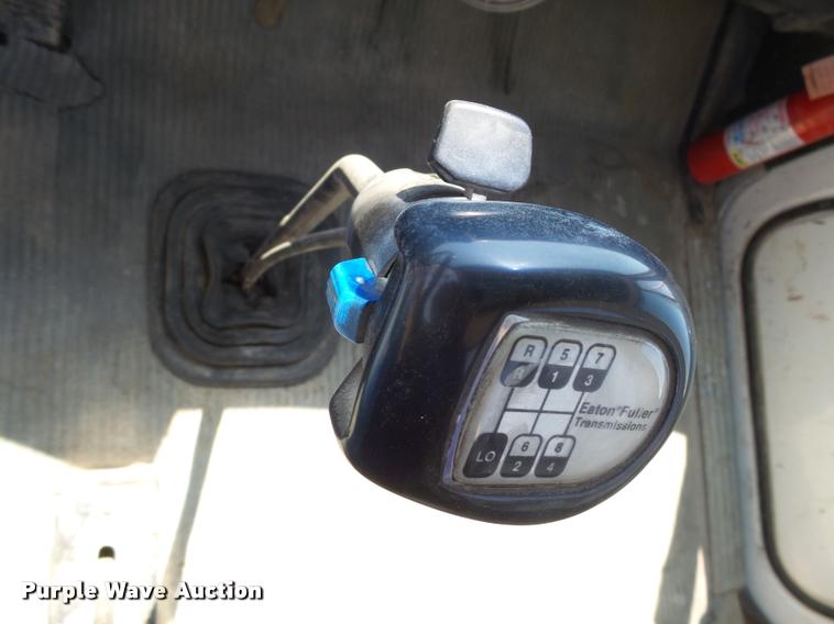 image for item J5443 1989 Ford LT8000 ready mix truck