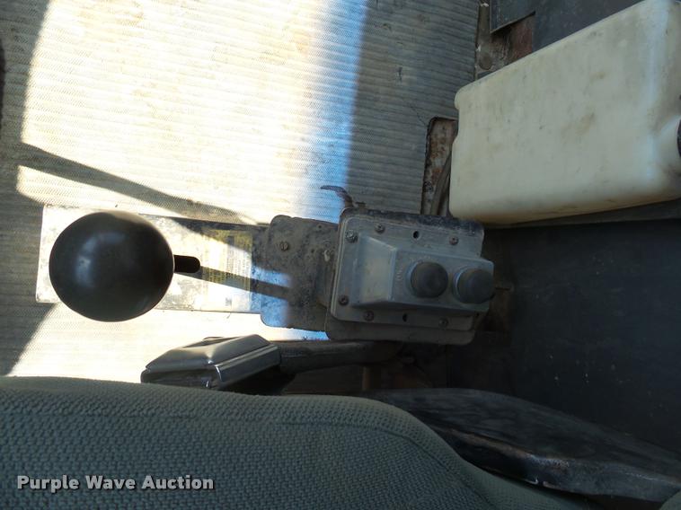 image for item J5443 1989 Ford LT8000 ready mix truck