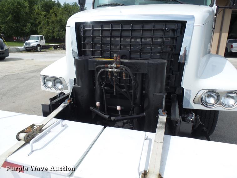 image for item K1780 2004 Volvo VHD rail road service truck with crane