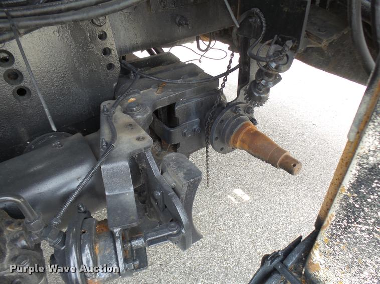 image for item K1780 2004 Volvo VHD rail road service truck with crane