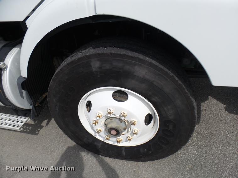 image for item K1780 2004 Volvo VHD rail road service truck with crane