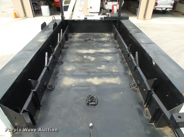 image for item K1780 2004 Volvo VHD rail road service truck with crane