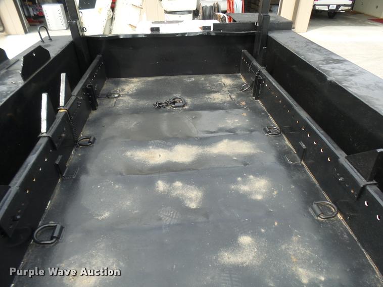 image for item K1780 2004 Volvo VHD rail road service truck with crane