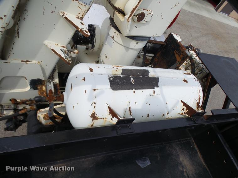 image for item K1780 2004 Volvo VHD rail road service truck with crane