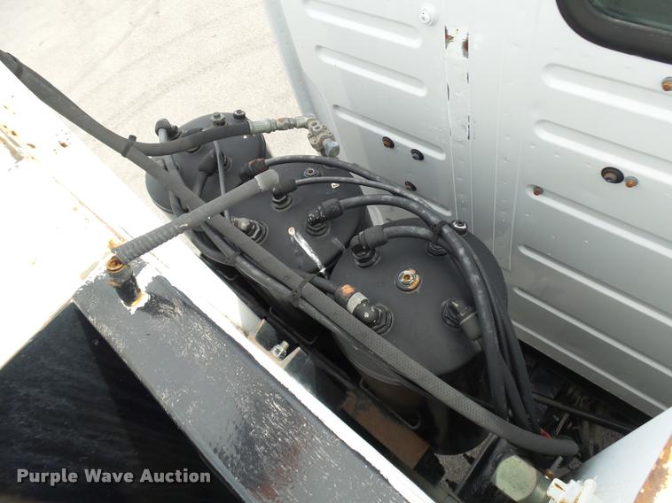 image for item K1780 2004 Volvo VHD rail road service truck with crane