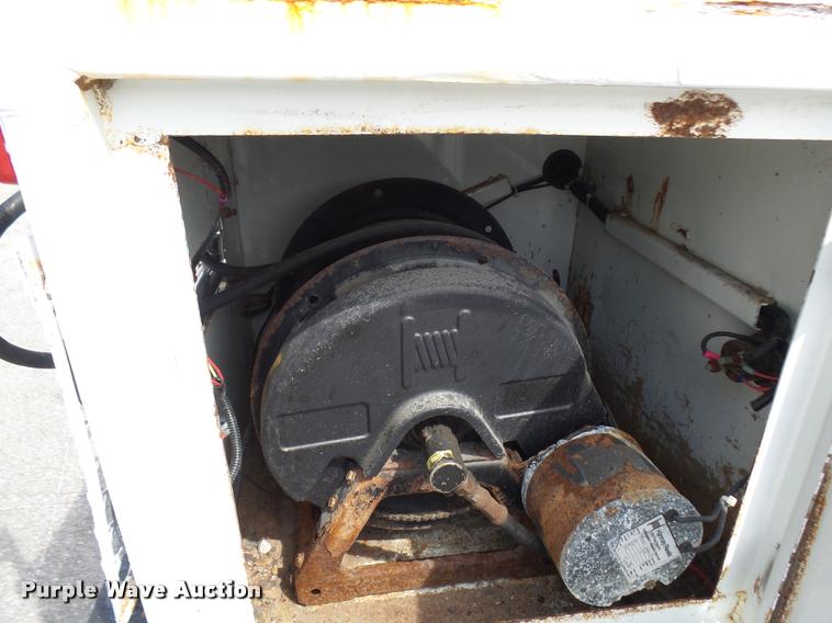 image for item K1780 2004 Volvo VHD rail road service truck with crane