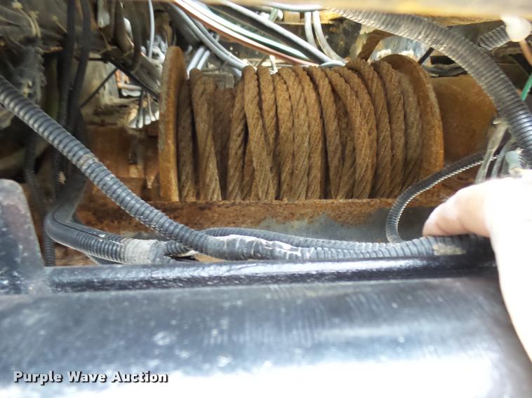 image for item K1780 2004 Volvo VHD rail road service truck with crane