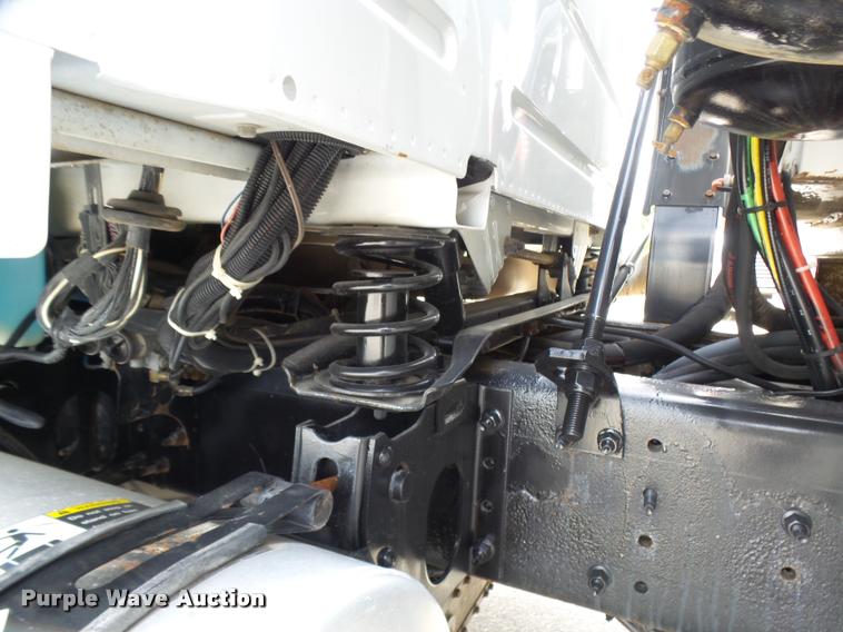 image for item K1780 2004 Volvo VHD rail road service truck with crane