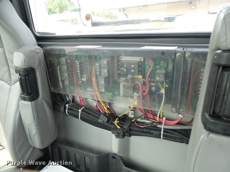 image for item K1780 2004 Volvo VHD rail road service truck with crane