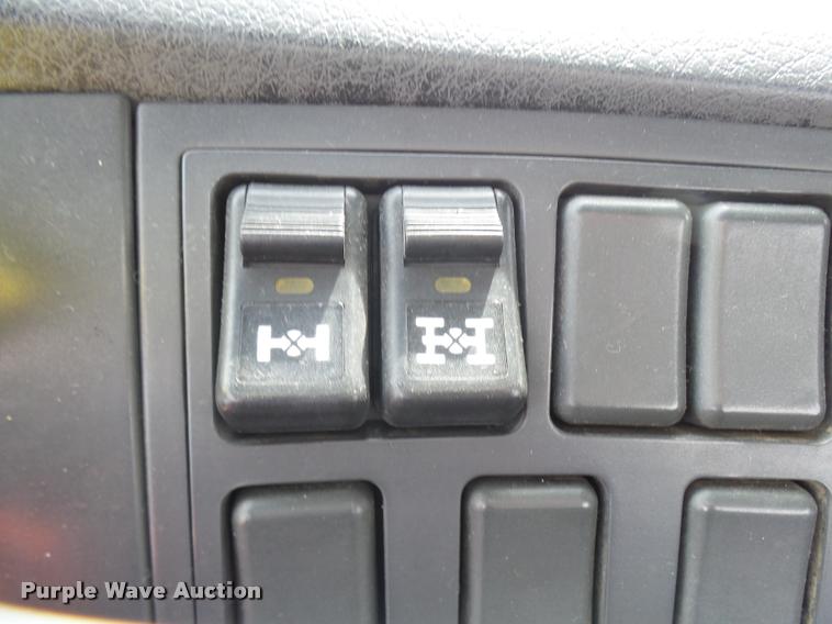 image for item K1780 2004 Volvo VHD rail road service truck with crane