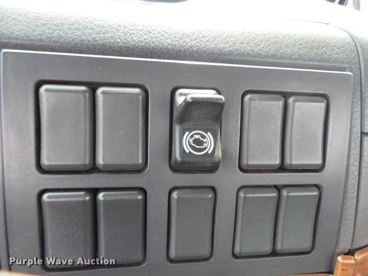 image for item K1780 2004 Volvo VHD rail road service truck with crane