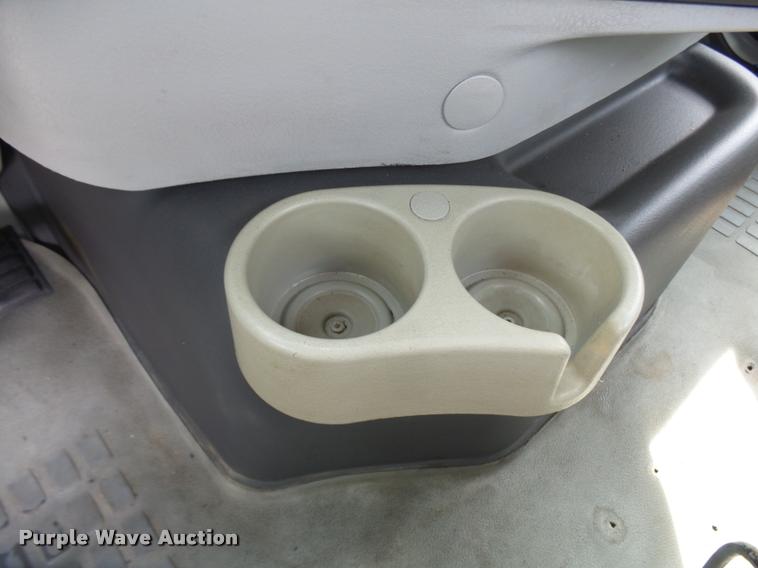 image for item K1780 2004 Volvo VHD rail road service truck with crane