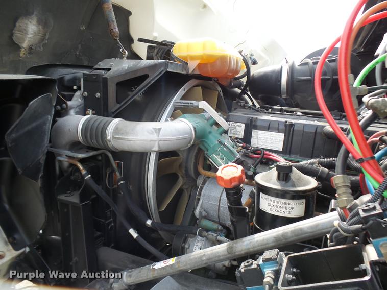 image for item K1780 2004 Volvo VHD rail road service truck with crane