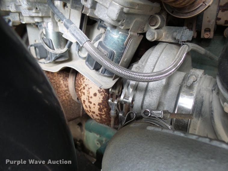 image for item K1780 2004 Volvo VHD rail road service truck with crane