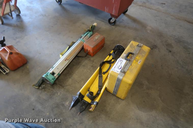 image for item K1796 Surveying equipment